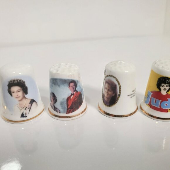 Set of 20 Royal Memorabilia Porcelain Thimbles Queen Elizabeth II, Dianna + - Picture 8 of 14